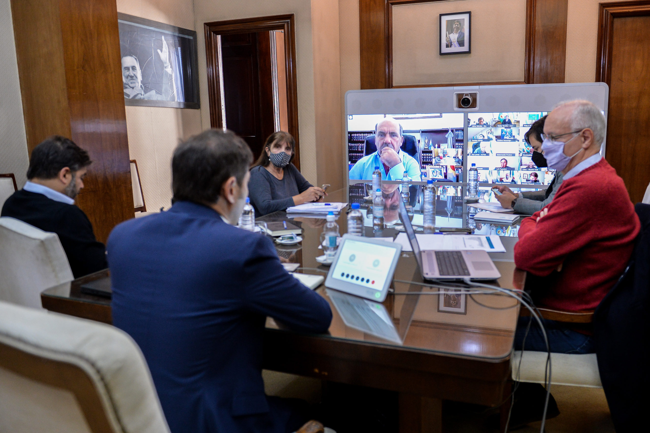 Kicillof pidió mayores controles a los intendentes