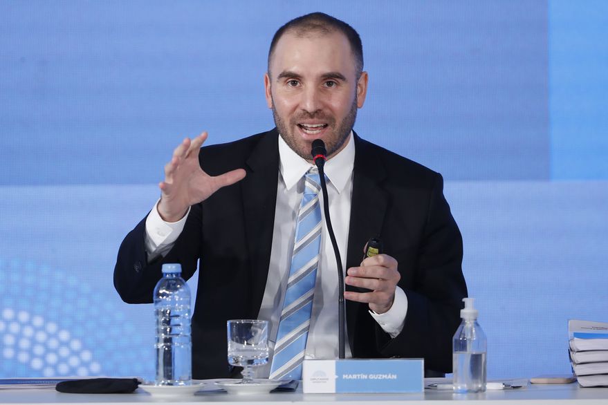 El Gobierno prorrogó la negociación con el Club de París y busca frenar default