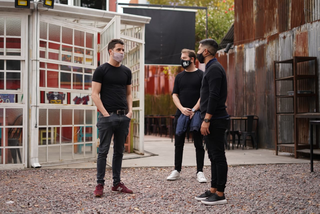 Camilo Vaca Narvaja se reunió con empresarios del polo gastronómico de Lanús