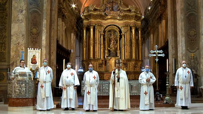 La Iglesia quiere dar misa: “El pueblo necesita la dimensión comunitaria de la fe”