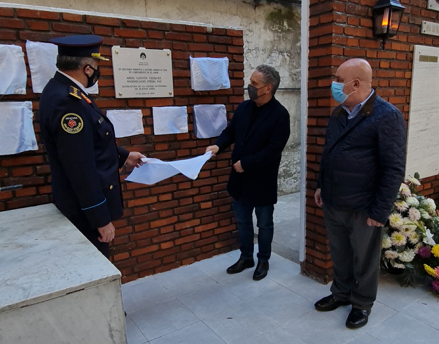 La Legislatura homenajeó a bomberos fallecidos en perfumería de Villa Crespo