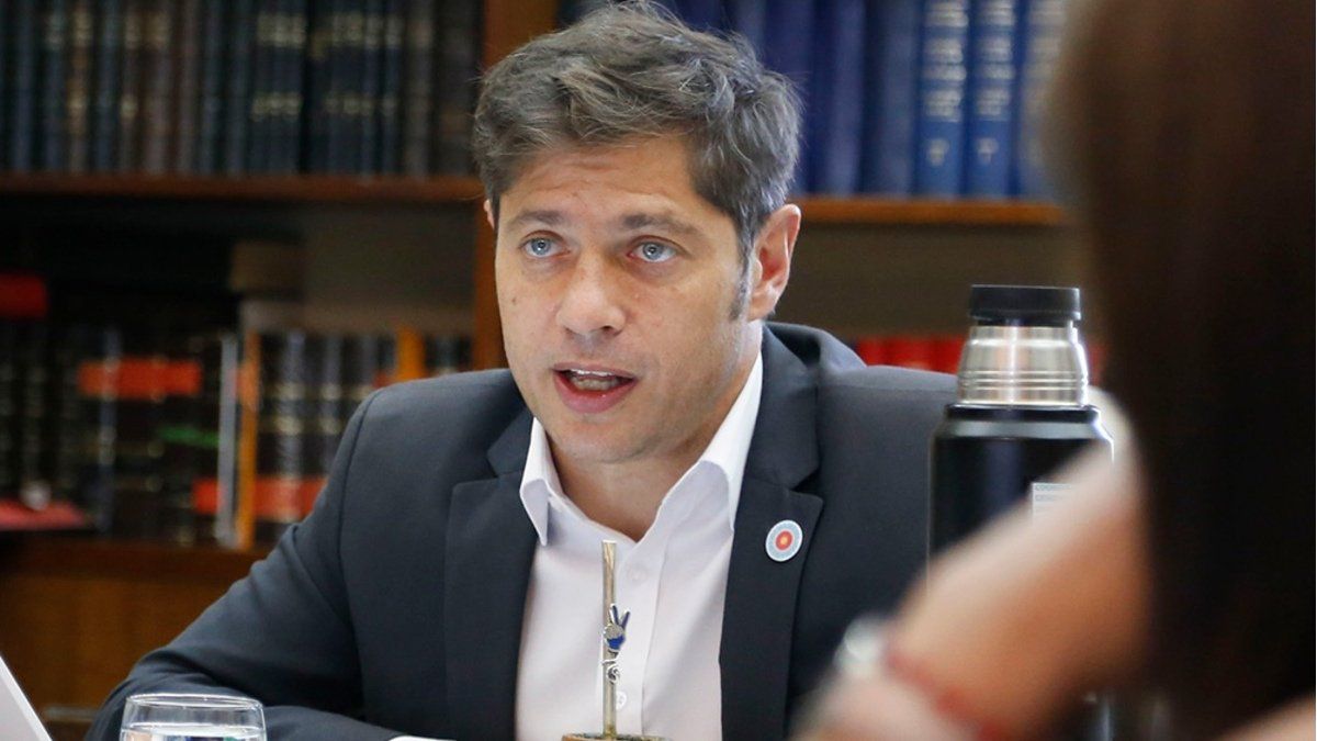 Kicillof negocia con intendentes: reelección indefinida, por la reforma electoral