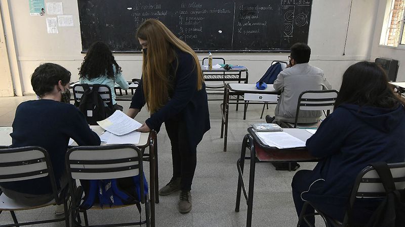 La Ciudad resolvió que todos los alumnos de secundaria vuelvan a las aulas