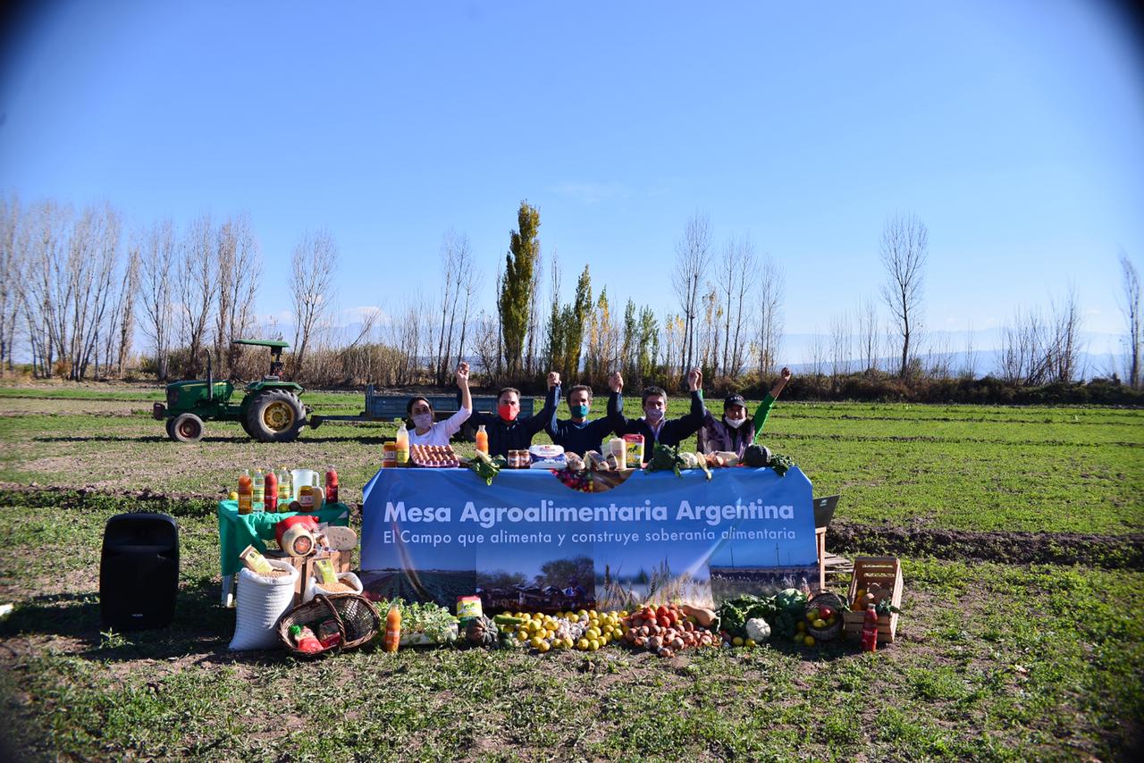 Productores y cooperativistas lanzaron la Mesa Agroalimentaria Argentina