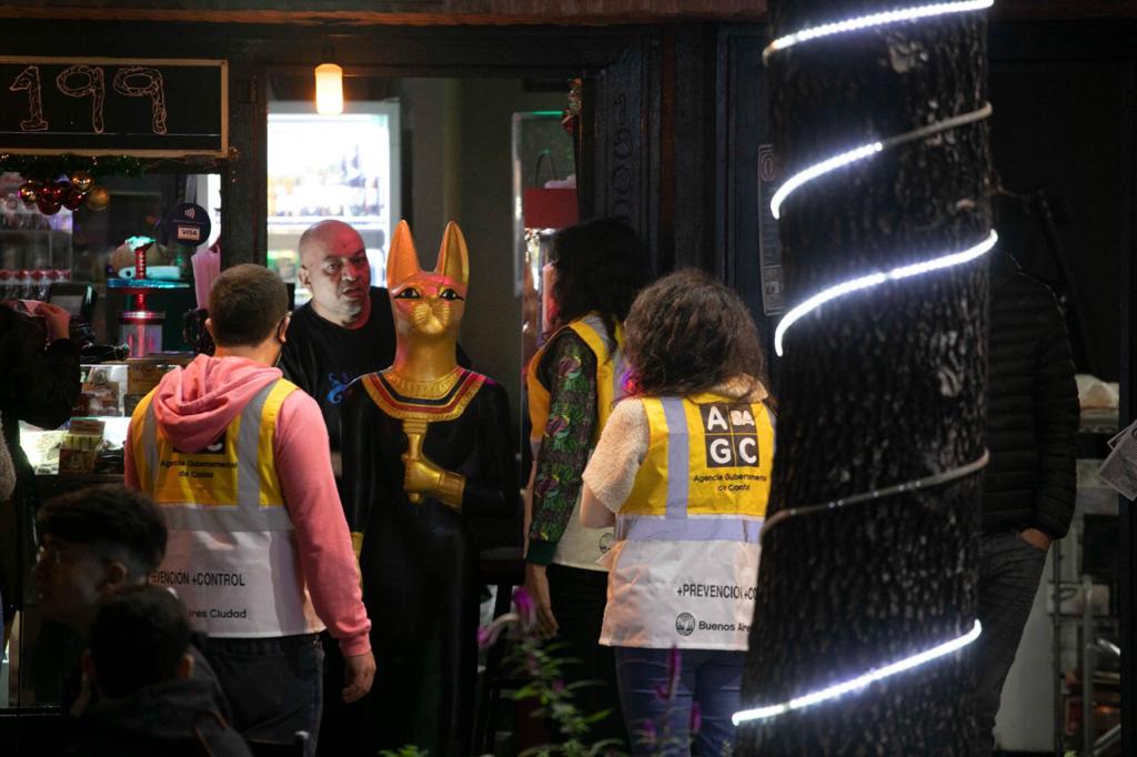 Controles de la Ciudad en bares y restoranes por el cumplimiento de las normativas