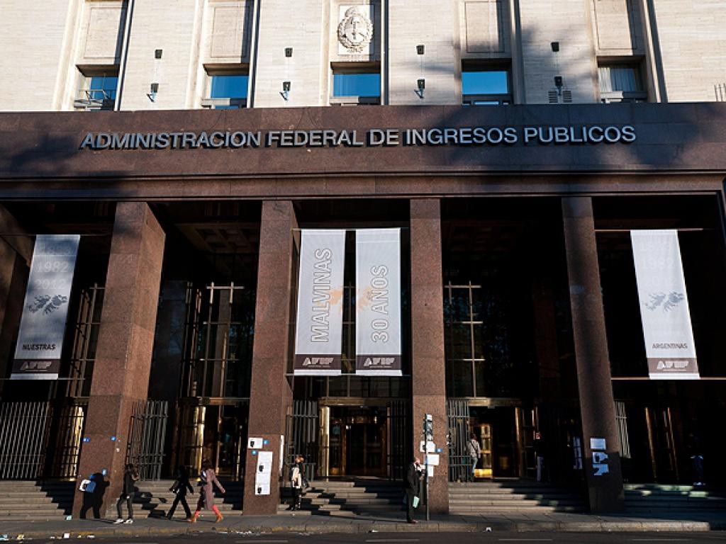 El Gobierno inyectará 50.000 mil millones de pesos para impulsar la economía