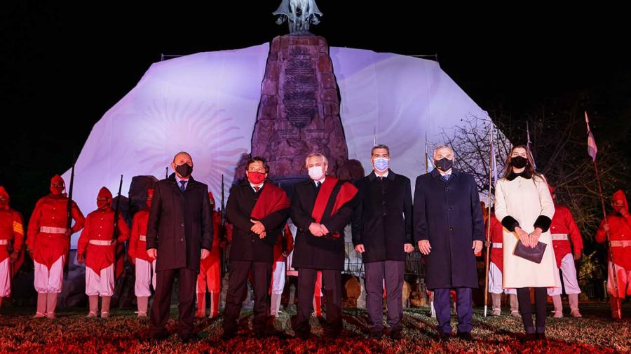 Alberto fue recibido en Salta con protestas para "que se vaya"