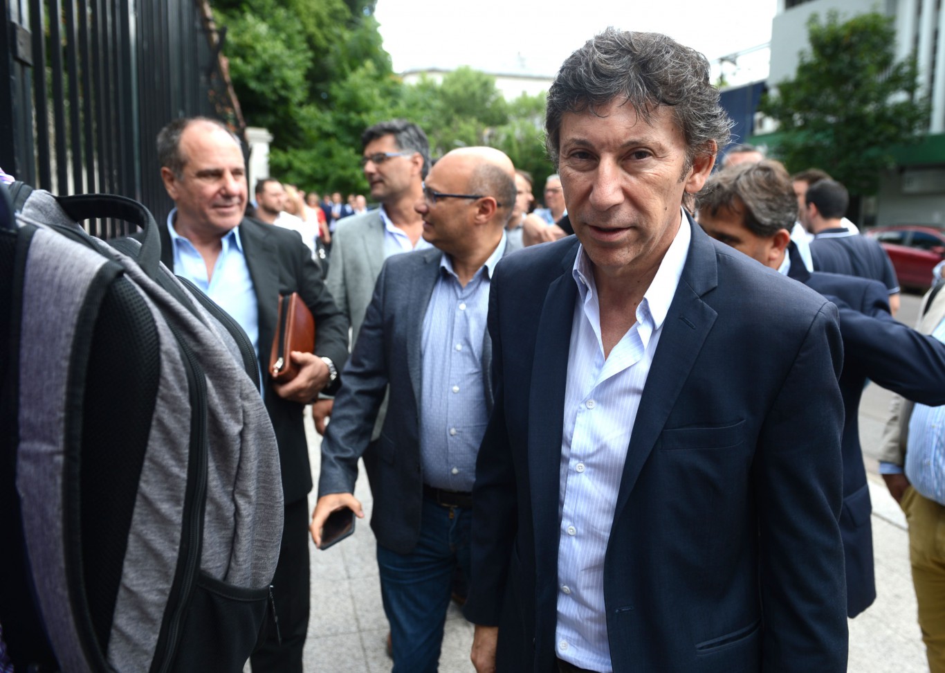 Elecciones: Posse será candidato, pero espera por Manes