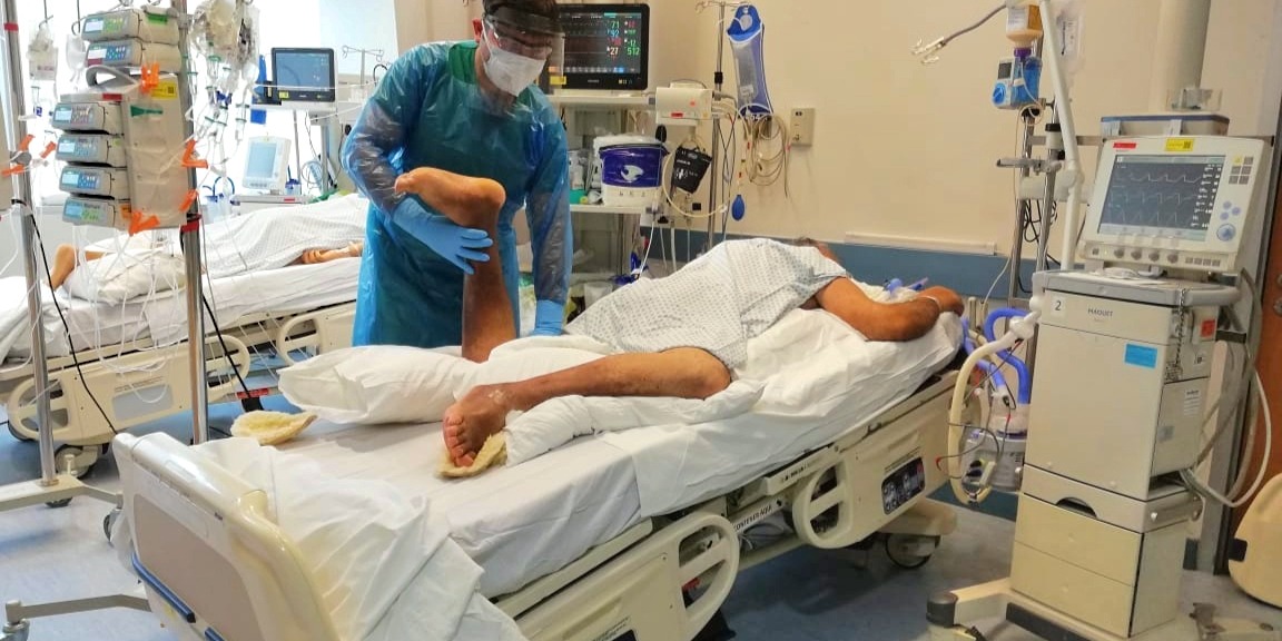 El 57% de los que ingresaron a terapia por Covid fallecieron