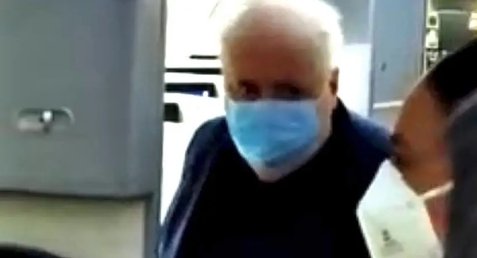 En medio de las restricciones, Ginés volvió a Argentina vía Ezeiza