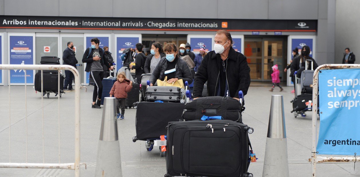 IATA acusó al Gobierno de "dejar tiradas a 1.400 personas en el mundo por día"