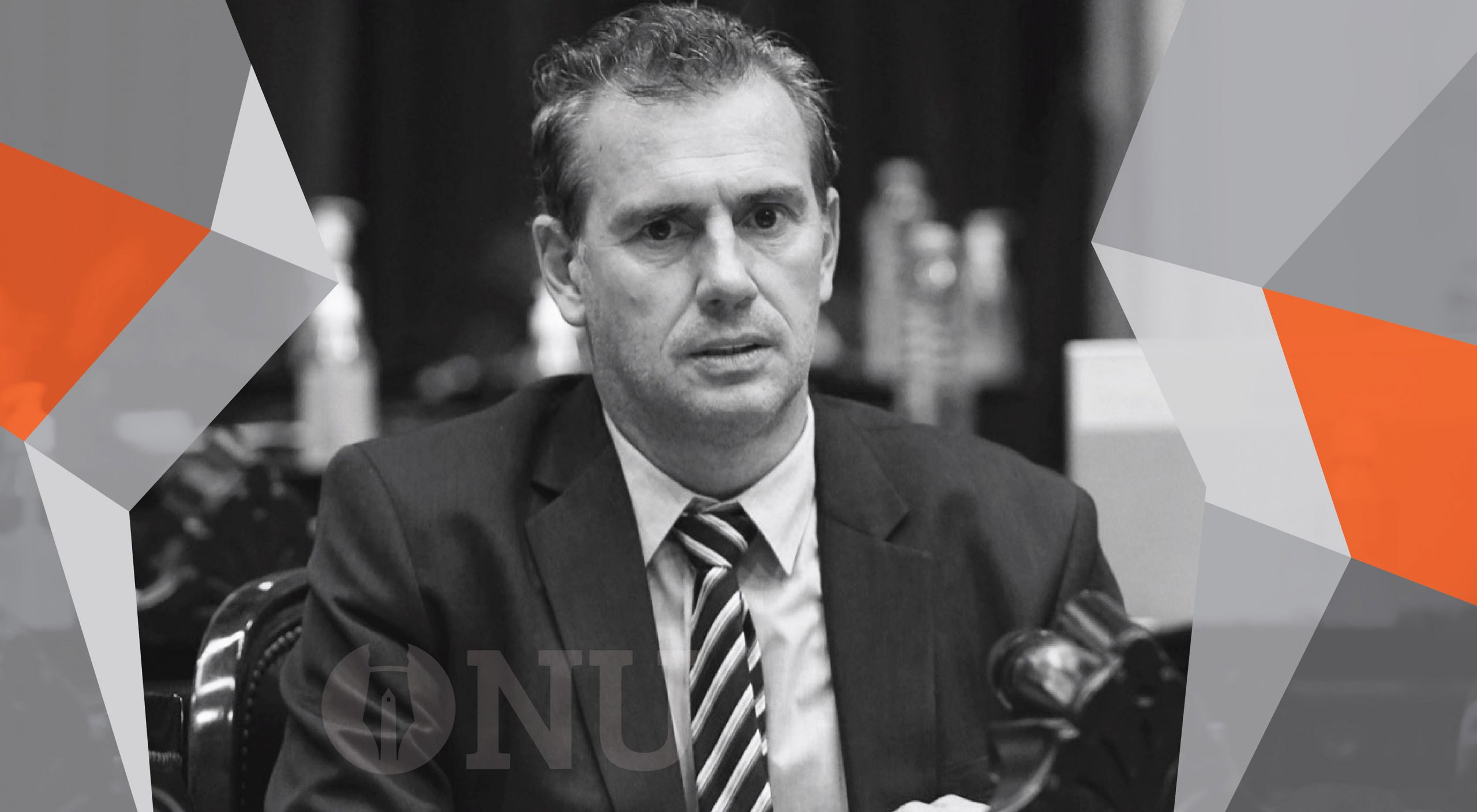 “El Gobierno siempre tiene un interés oculto, diferente al que muestra”