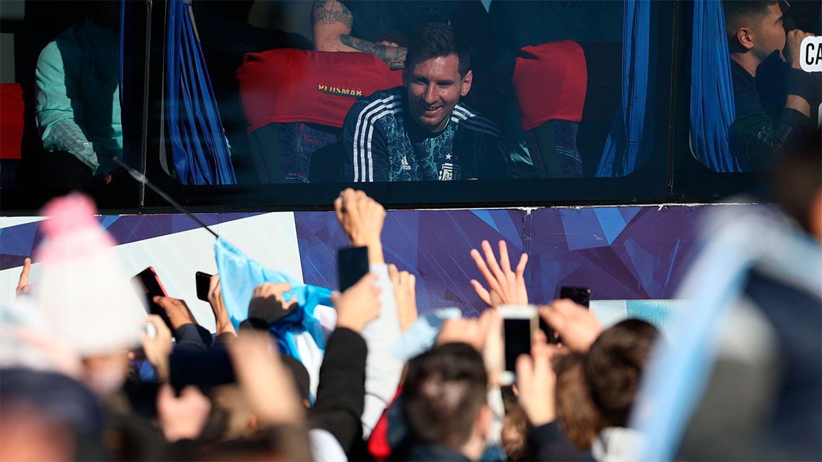 La selección argentina fue recibida por una multitud