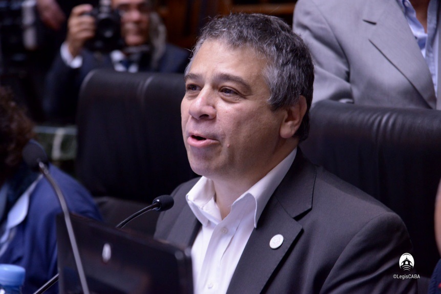 "Lo aprobado es para cambiar el combustible en el transporte público"