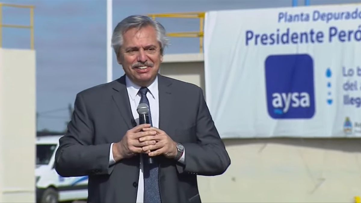 Alberto: "Hay quienes con los muertos hacen el negocio de dividirnos"