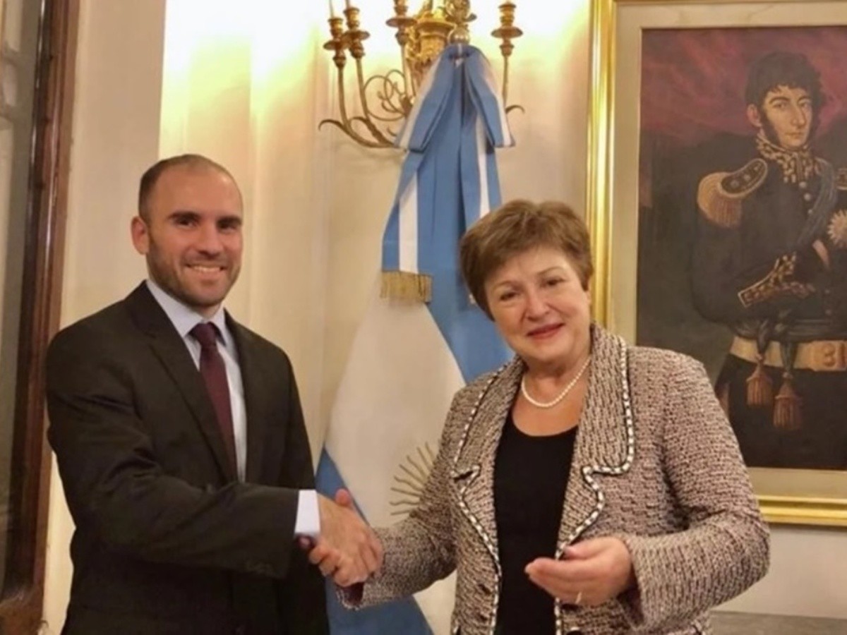 El FMI estudia un financiamiento con "facilidades extendidas" para Argentina