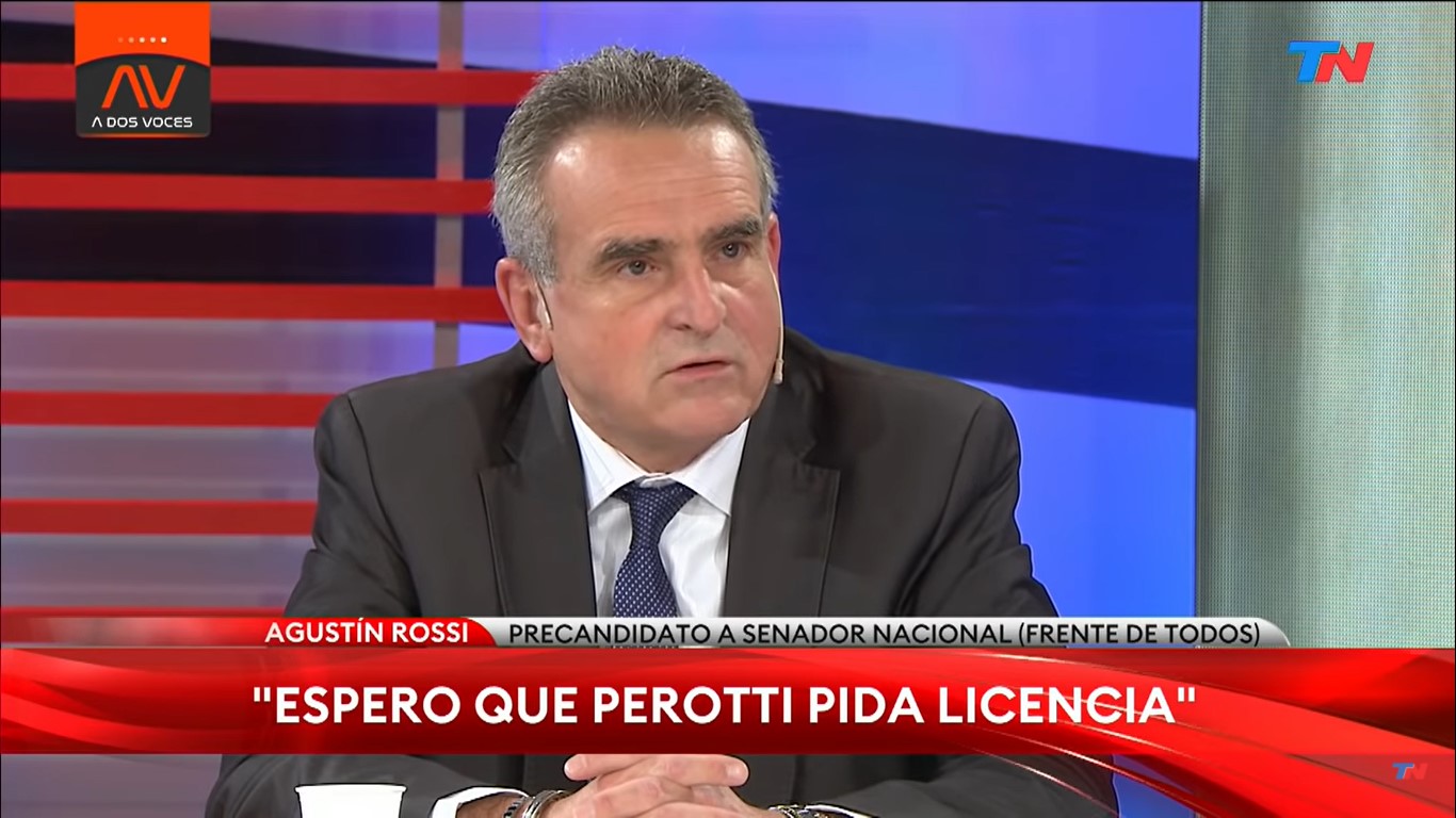 Rossi sube la apuesta y le pidió que Perotti se tome licencia
