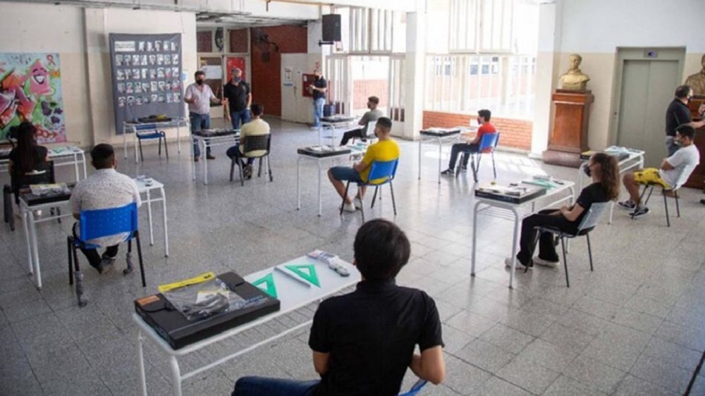 Presencialidad en CABA: elimina el distanciamiento en las aulas