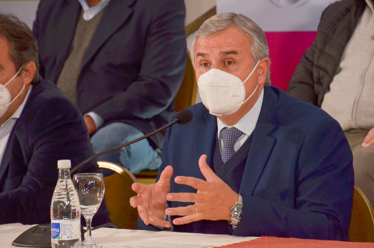 Jujuy estableció la vacunación obligatoria para los trabajadores públicos