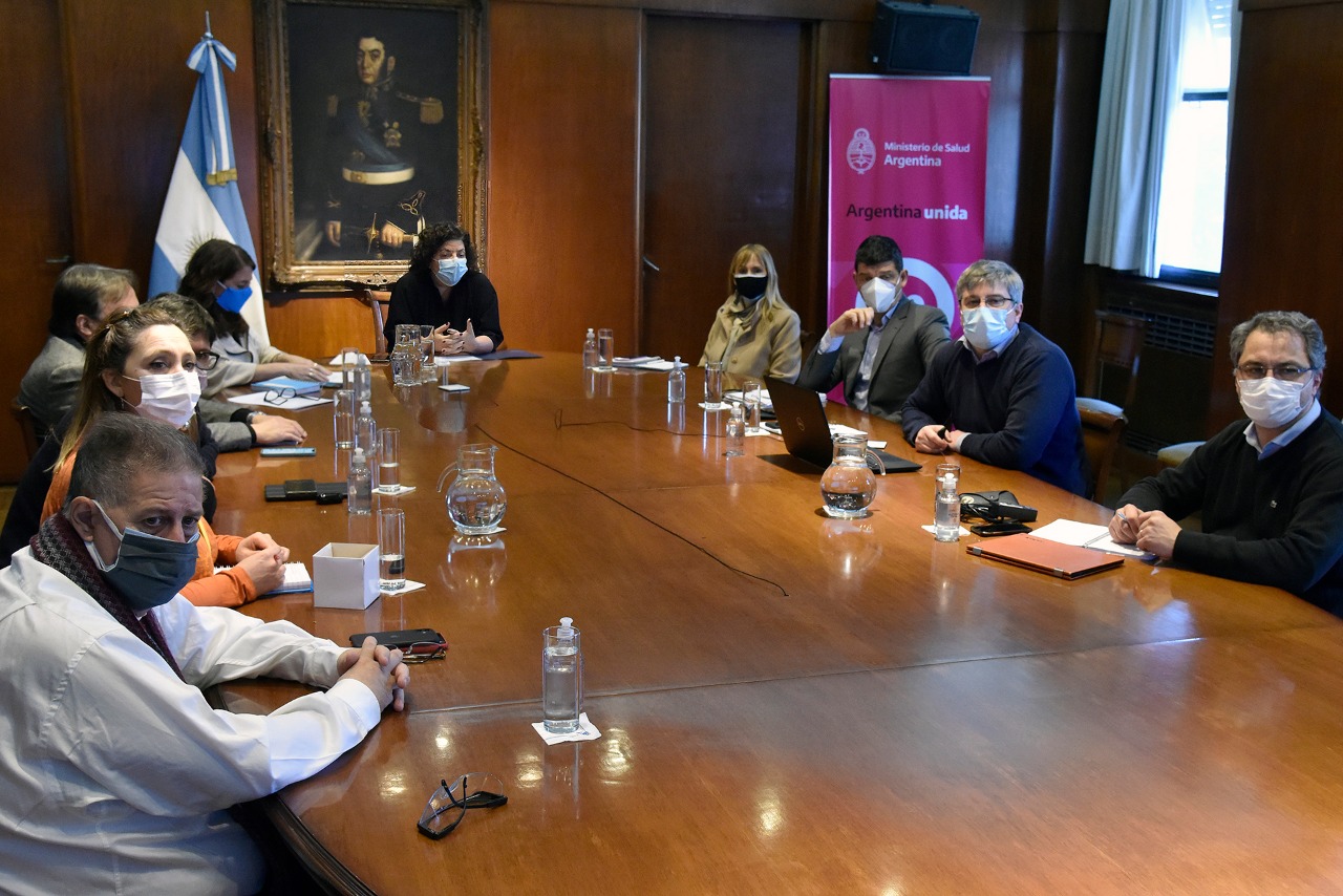 Arranca la vacunación para menores con comorbilidades en todo el país