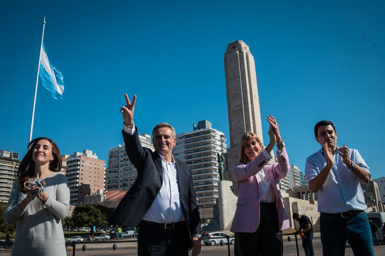 "Perotti Intenta resolver su vida personal antes que la de los santafesinos"