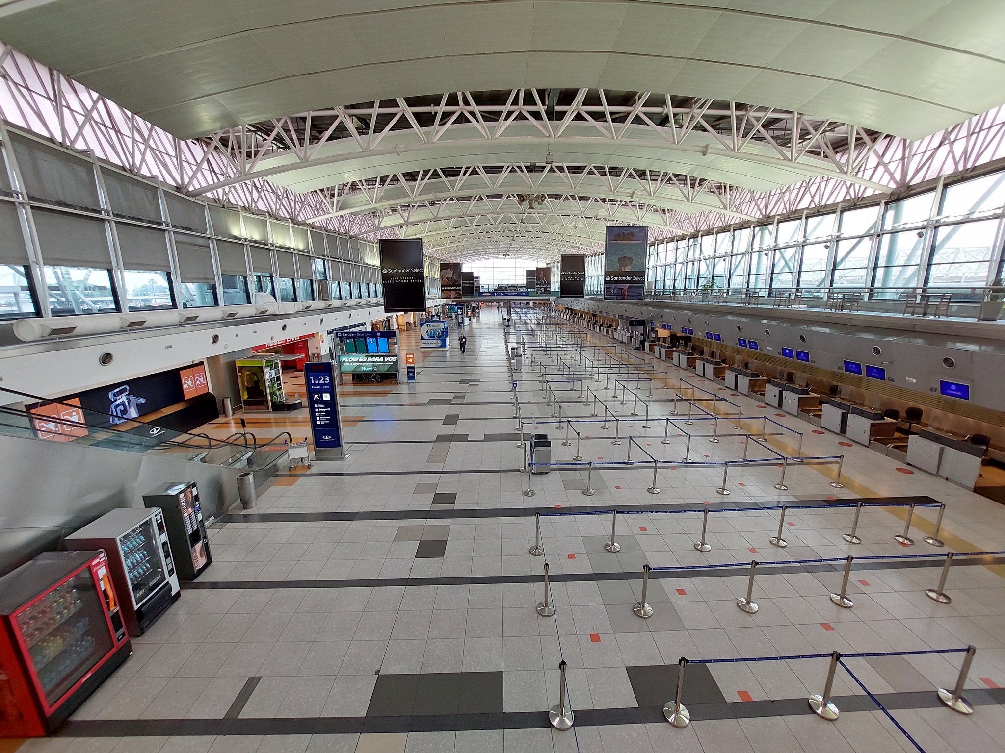 Líneas aéreas locales piden mayor flexibilidad para vuelos internacionales