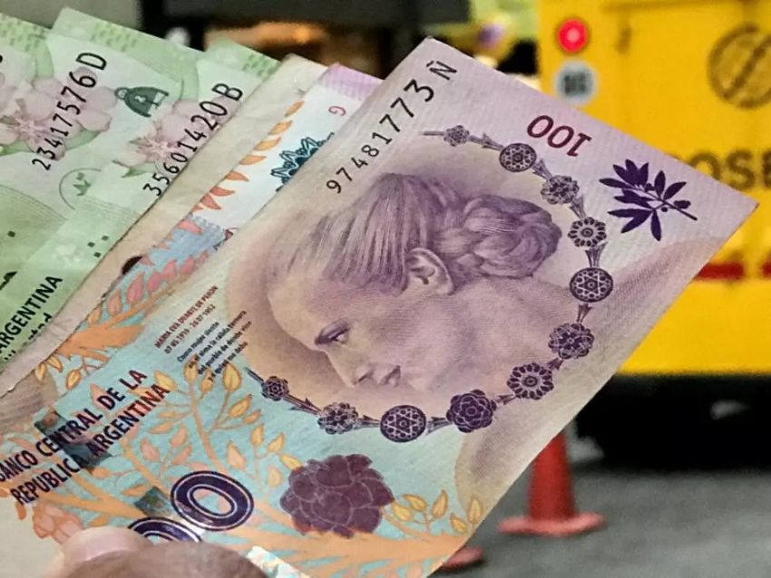 Se aceleró la emisión monetaria para asistir al Tesoro