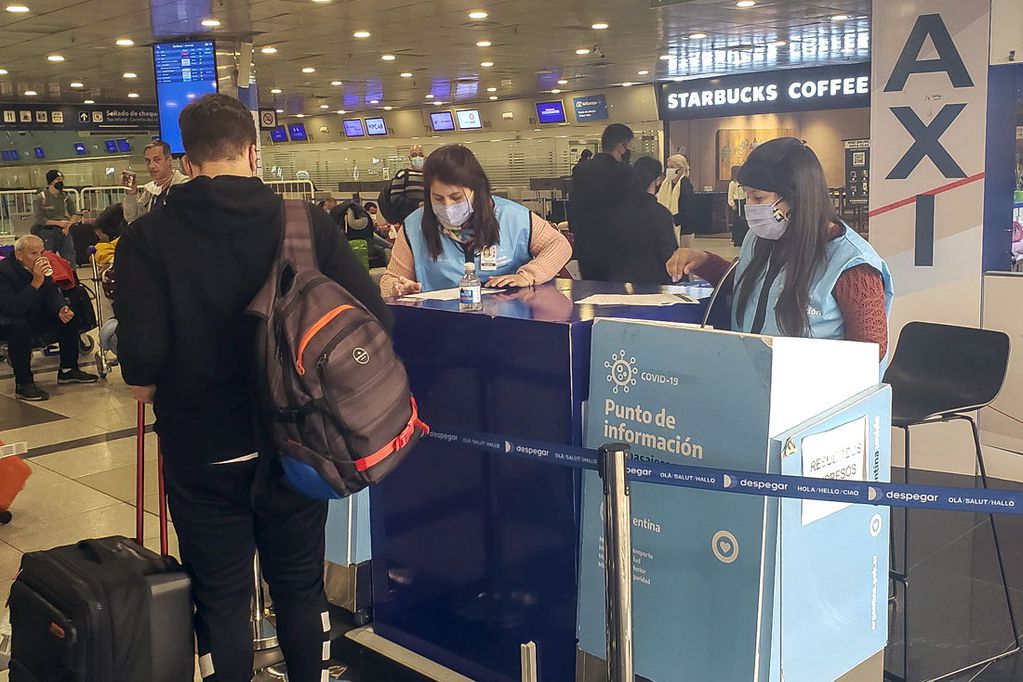 El Gobierno aumentó el cupo de ingreso a 1.700 personas por día