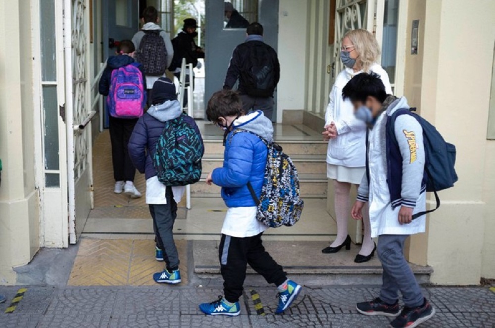 Volvieron a la presencialidad completa 290.000 alumnos porteños de primaria