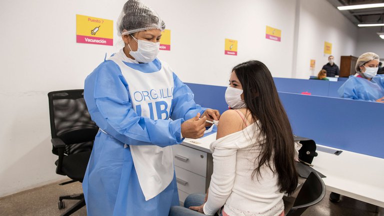 Quirós y la foto de Olivos: "Es importante poder cumplir la normativa"