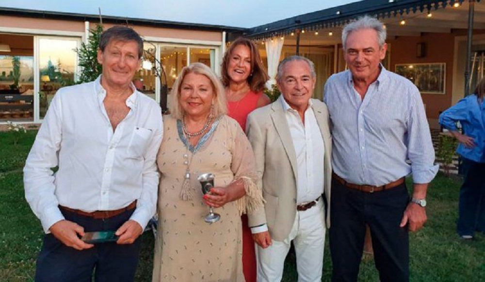 Denunciaron a Carrió por festejar su cumpleaños y salieron a aclararlo