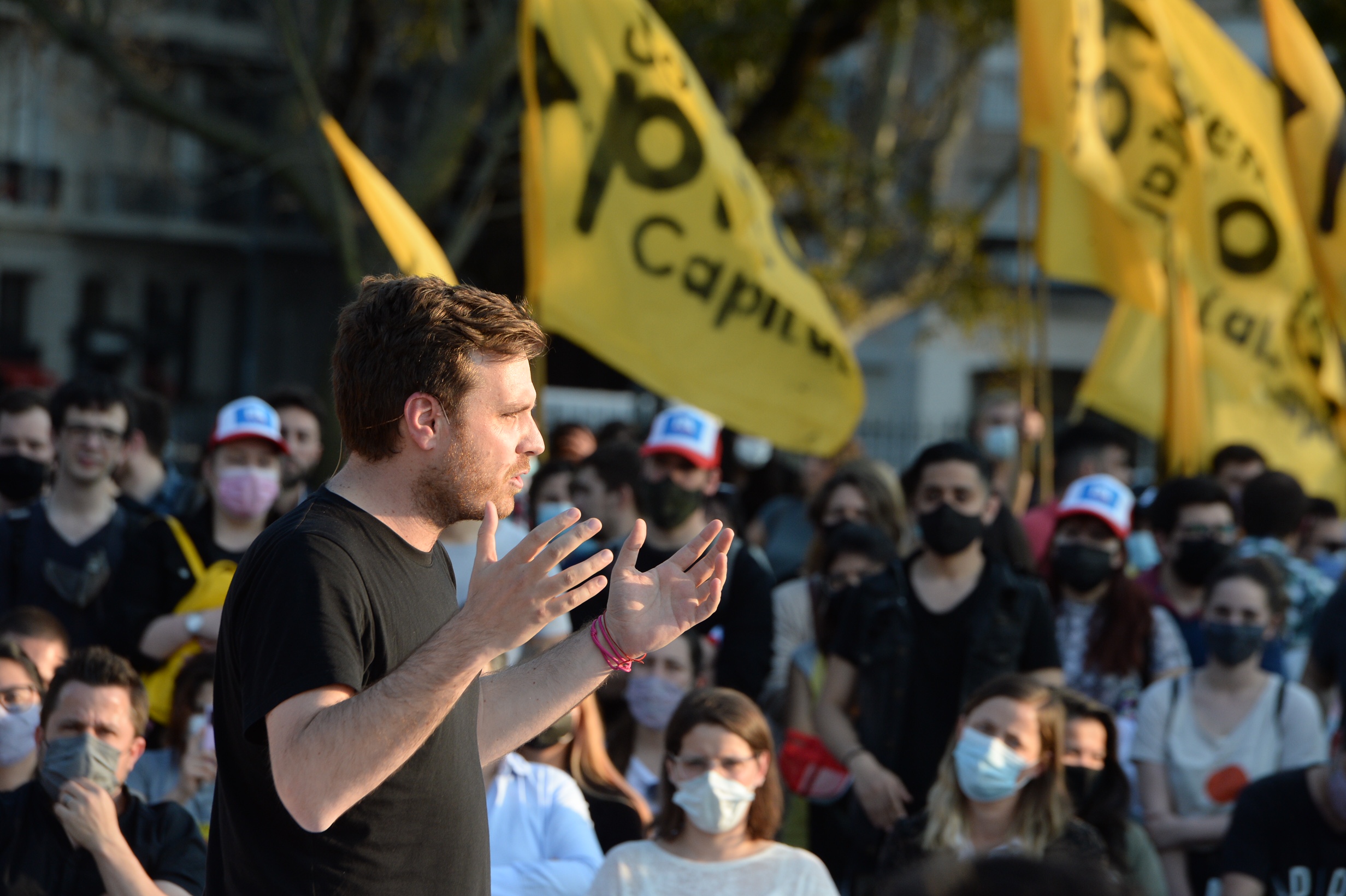 Ferrario y Vidal presentaron sus propuestas en el Foro Joven de la Ciudad