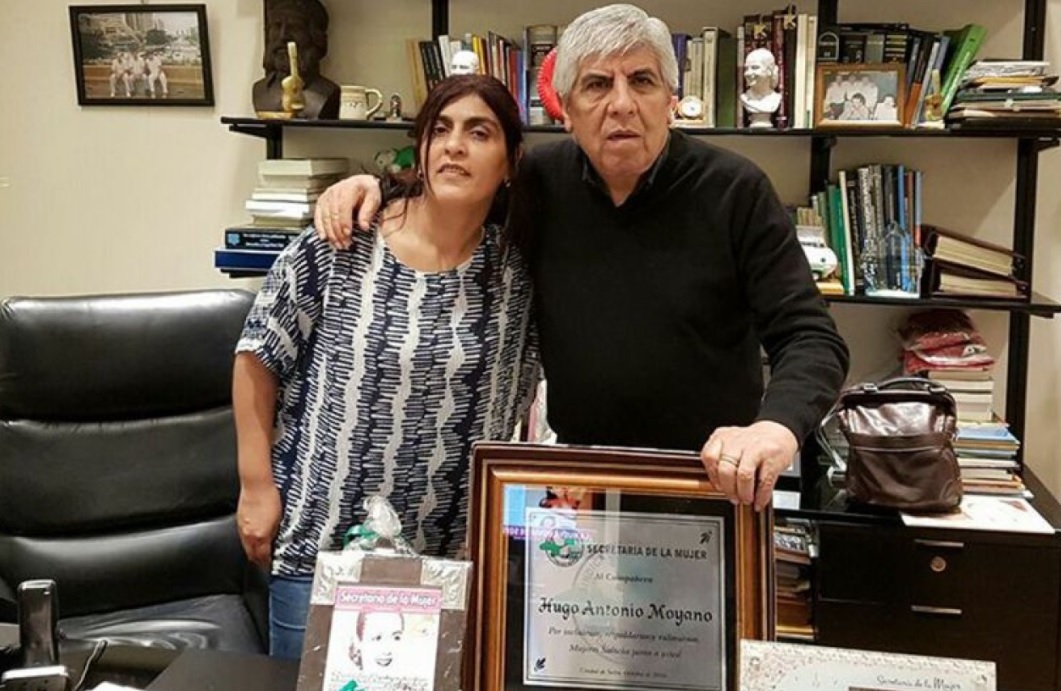 Una de las hijas de Moyano deberá devolver 600 mil pesos y 434 mil dólares