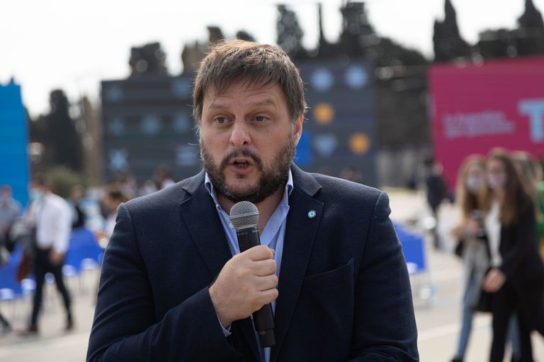 "Tenemos otra cosa para contarte", el último spot de campaña de Santoro