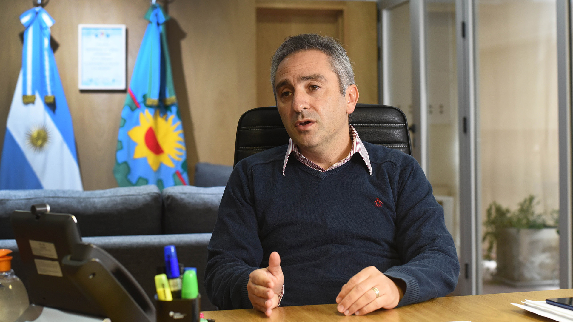 Larroque sobre los cambios de Gabinete: "Acá somos todos prescindibles"