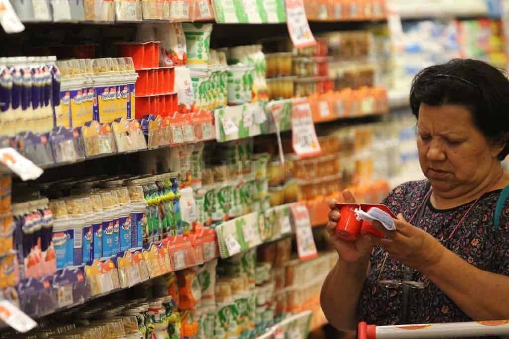 El precio de los alimentos duplicó las subas de salarios y jubilaciones