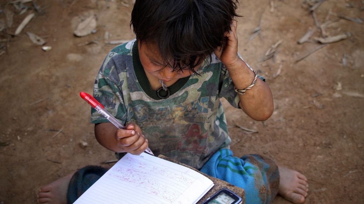 Desigualdad: solo 3 de cada 10 argentinos pobres terminaron la secundaria