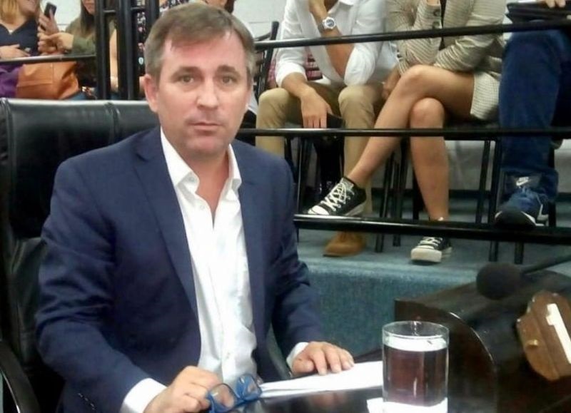 Quilmes: una investigación por robo de caños complica al candidato de JxC