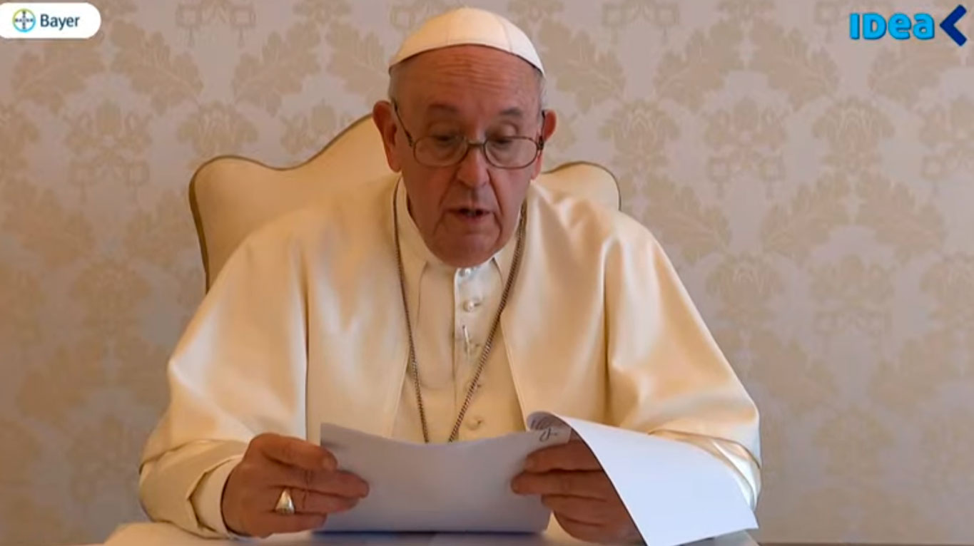 El Papa habló en el Coloquio IDEA: “No se puede vivir de subsidios”