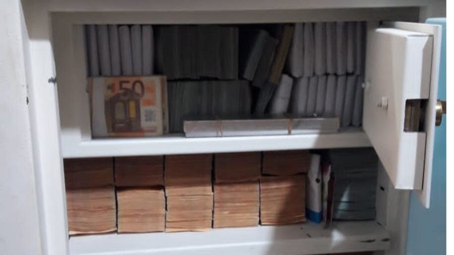 Un Intendente de Salta tenía dólares, euros, propiedades, autos de lujo y armas