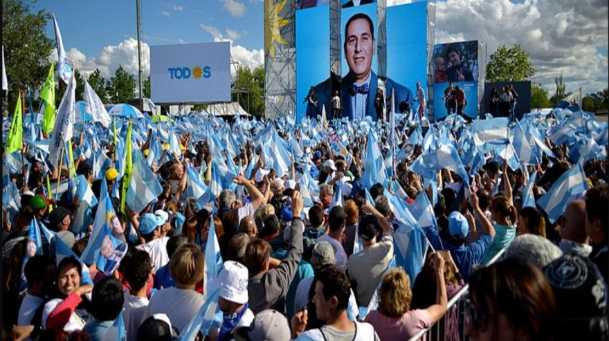 Alberto llamó a movilizarse en todas las plazas el domingo por la tarde
