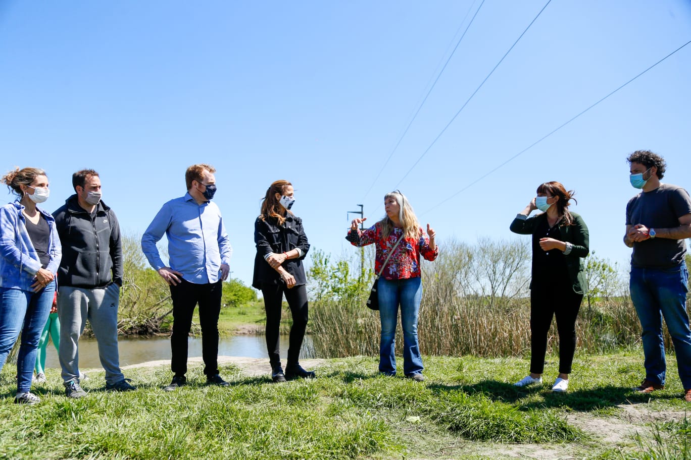 Tolosa Paz con agenda ambiental y militancia en Villa Elvira
