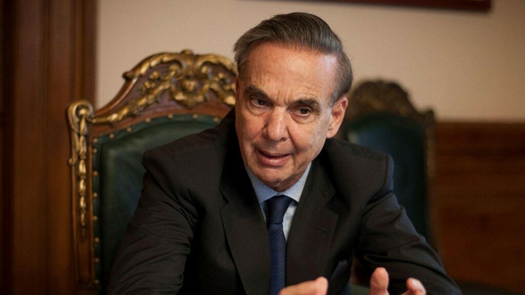 Pichetto consideró "patético" el acto del 17 de octubre del Gobierno