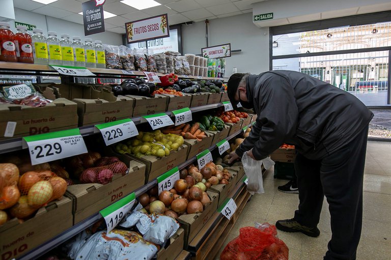 Kulfas: "La inflación no se resuelve con control de precios”