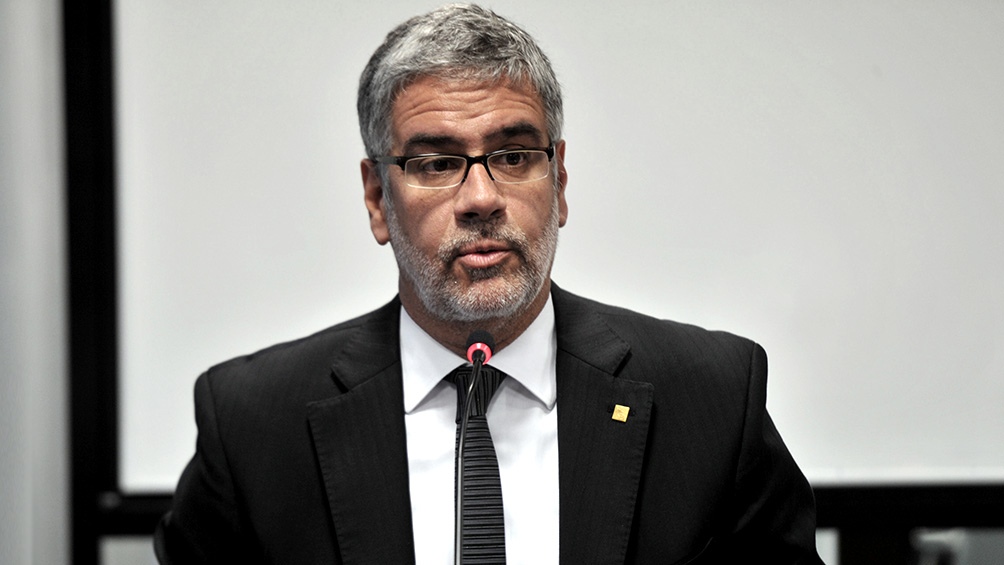 Feletti apuntó a dos empresas que no quieren congelar precios