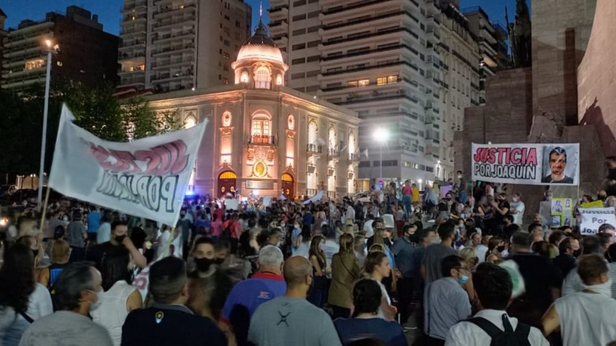 Insultan a Perotti en una marcha en contra de la inseguridad en Rosario