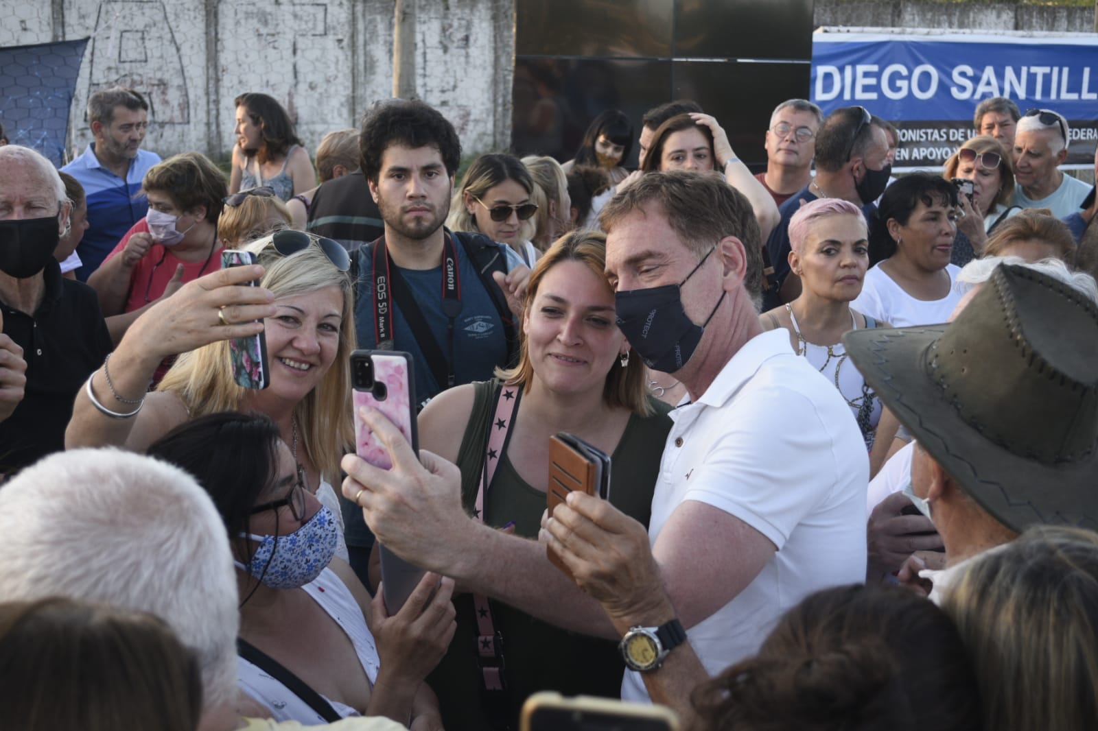 Santilli: "Se corrió el velo y la realidad mató al relato kirchnerista"