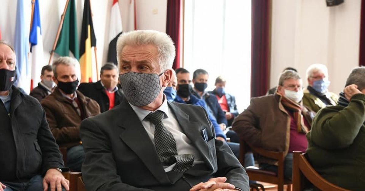 Se viralizó un audio de un Intendente de Santa Fe cambiando plata por votos