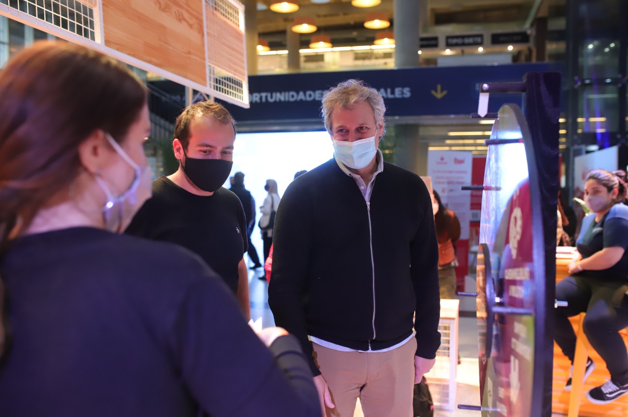Miguel, en la Expo Joven: “Queremos que los jóvenes se queden y puedan progresar”