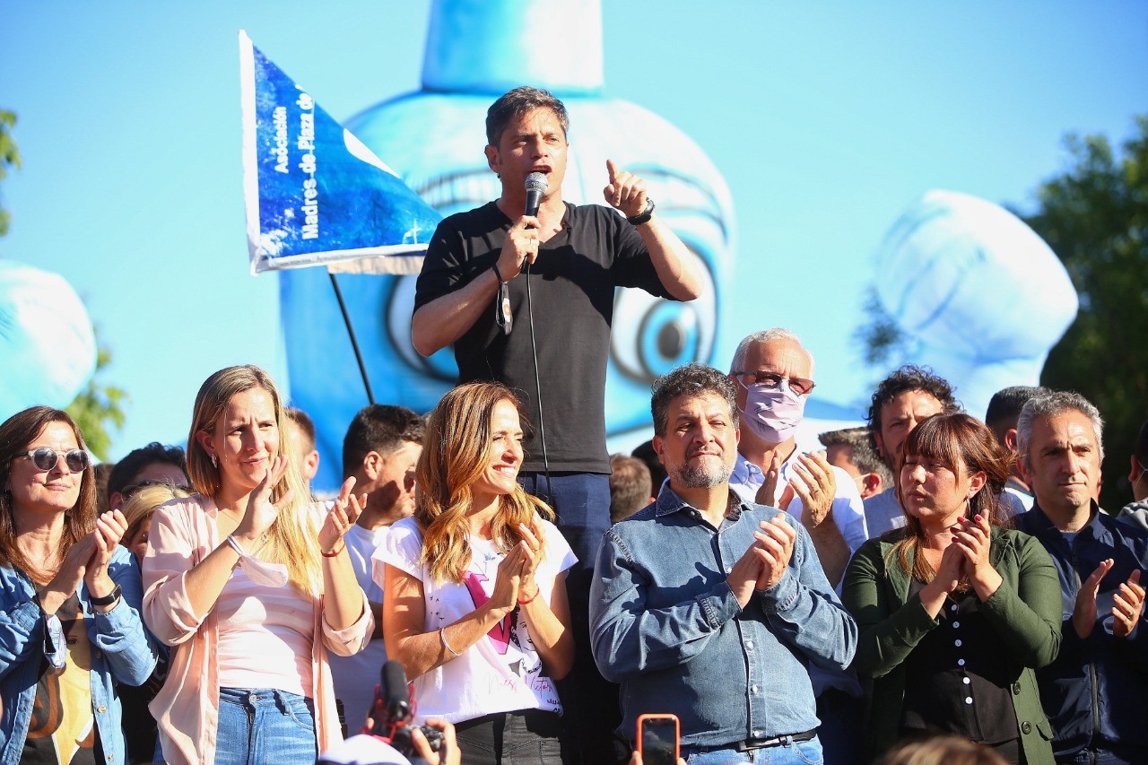 Kicillof: “Nos endeudaron para ponerle un grillete a nuestro pueblo"